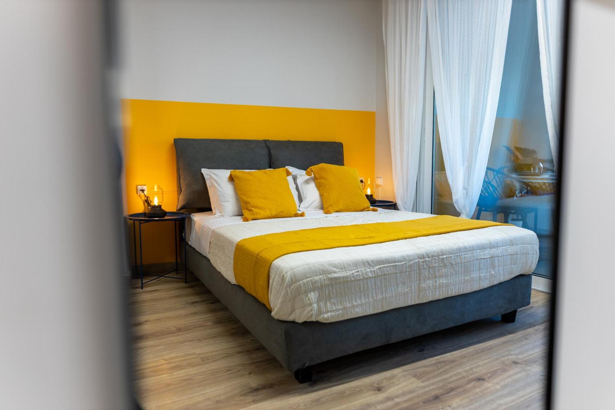 Athenian Sensations Apartments And Suites In The Heart Of Athens Exterior photo